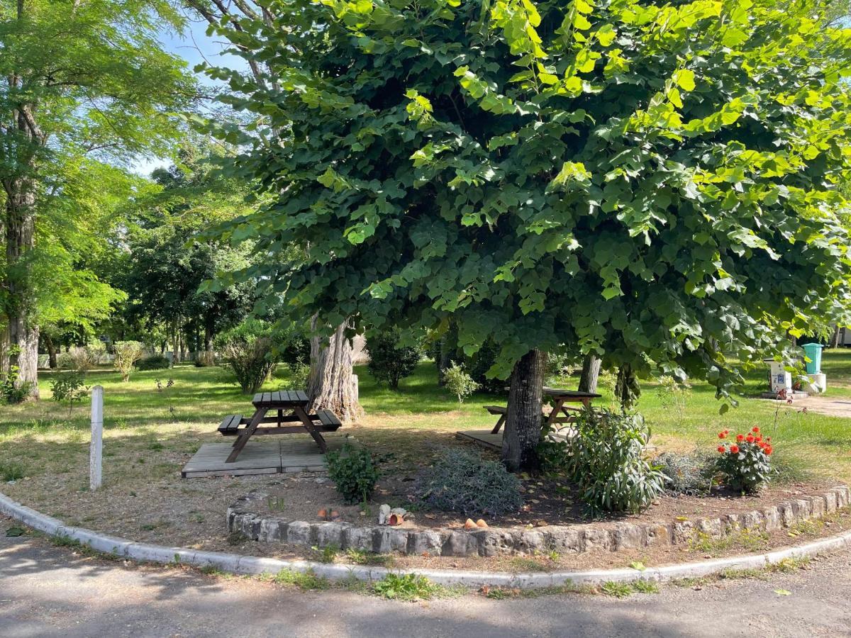 Camping Les Portes De Sancerre Saint-Satur Luaran gambar